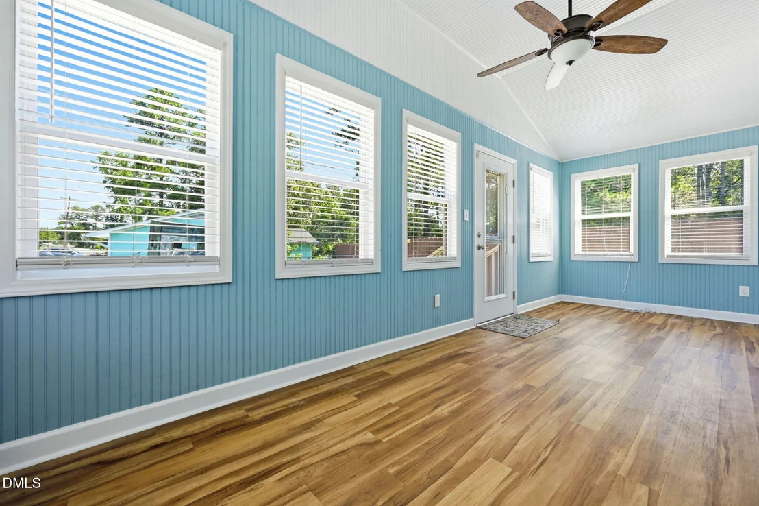 Photo of 2800 Davie Drive