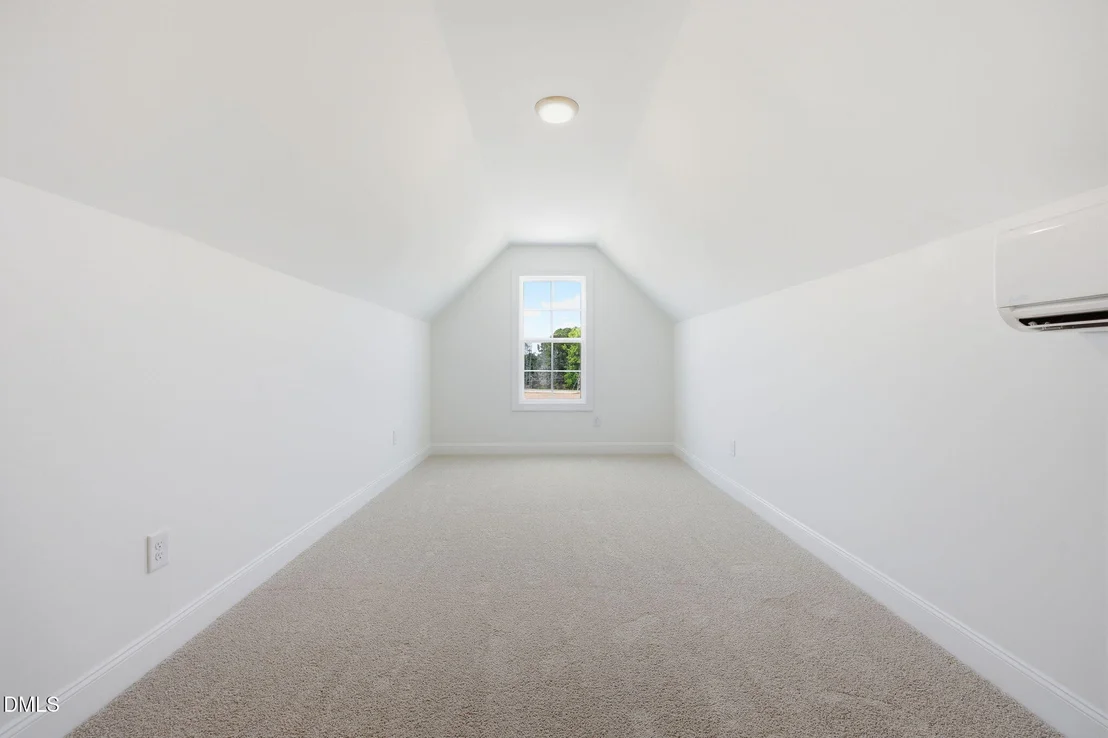 Photo of 126 Grinnell Loop