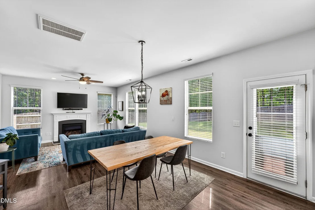 Photo of 410 Chestnut Oak Place