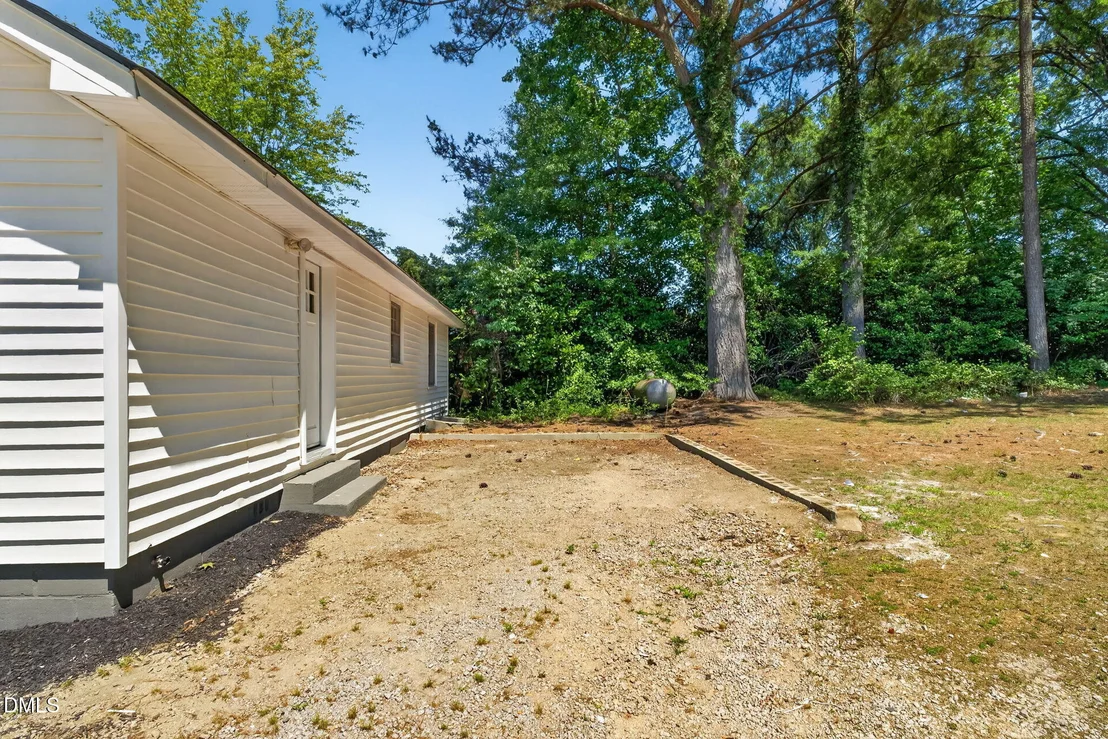 Photo of 5887 Main Street