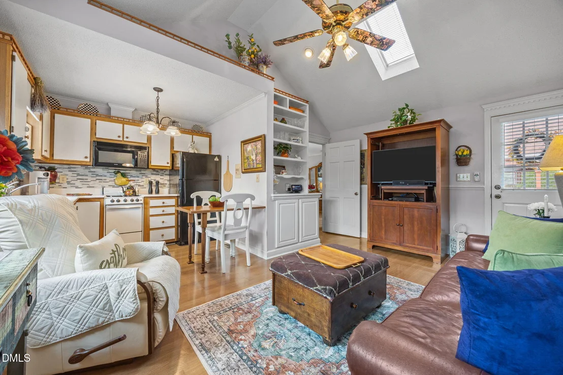 Photo of 801 Lakeside Drive