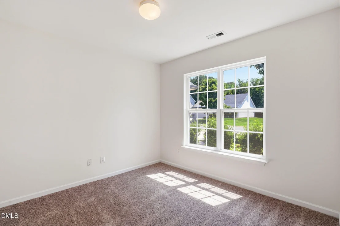 Photo of 514 Walnut Crossing Drive