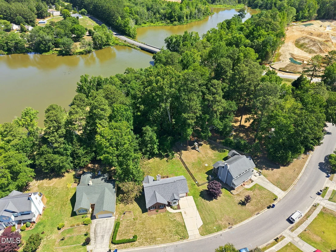 Photo of 4401 Willow Lake Road