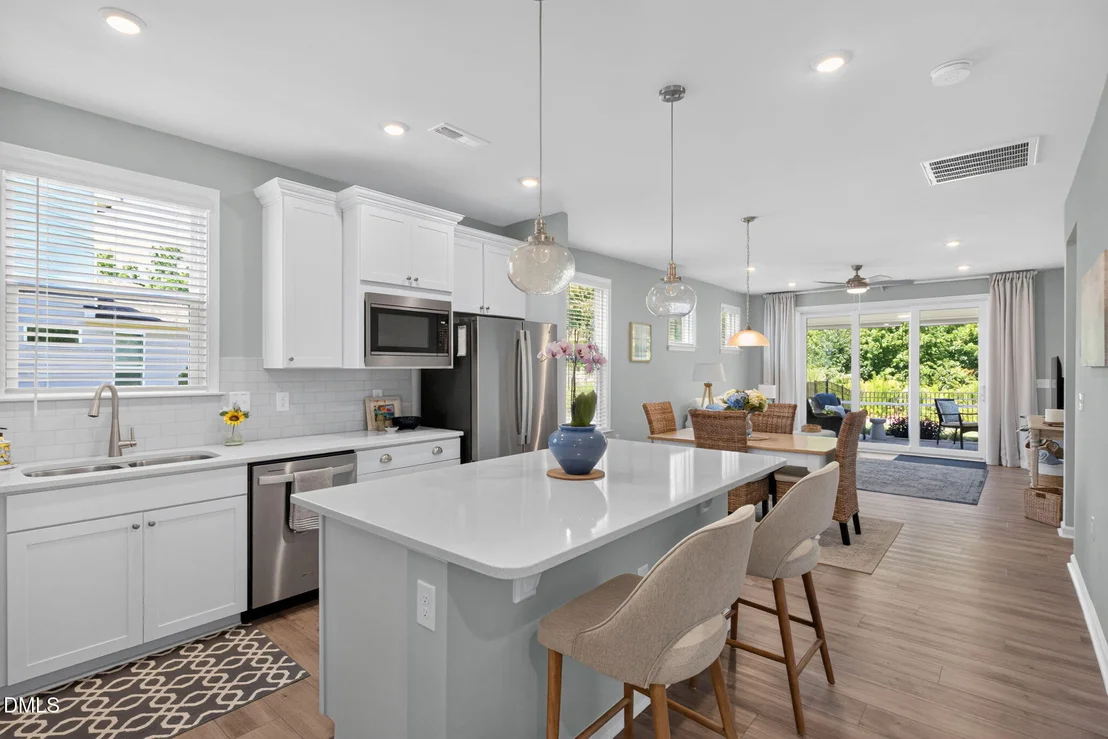 Photo of 104 Shadowbrook Trail