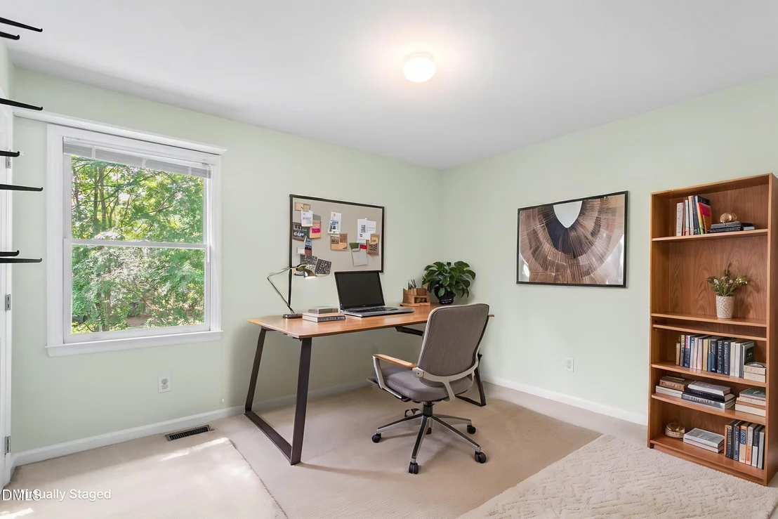 Photo of 207 Windhover Drive