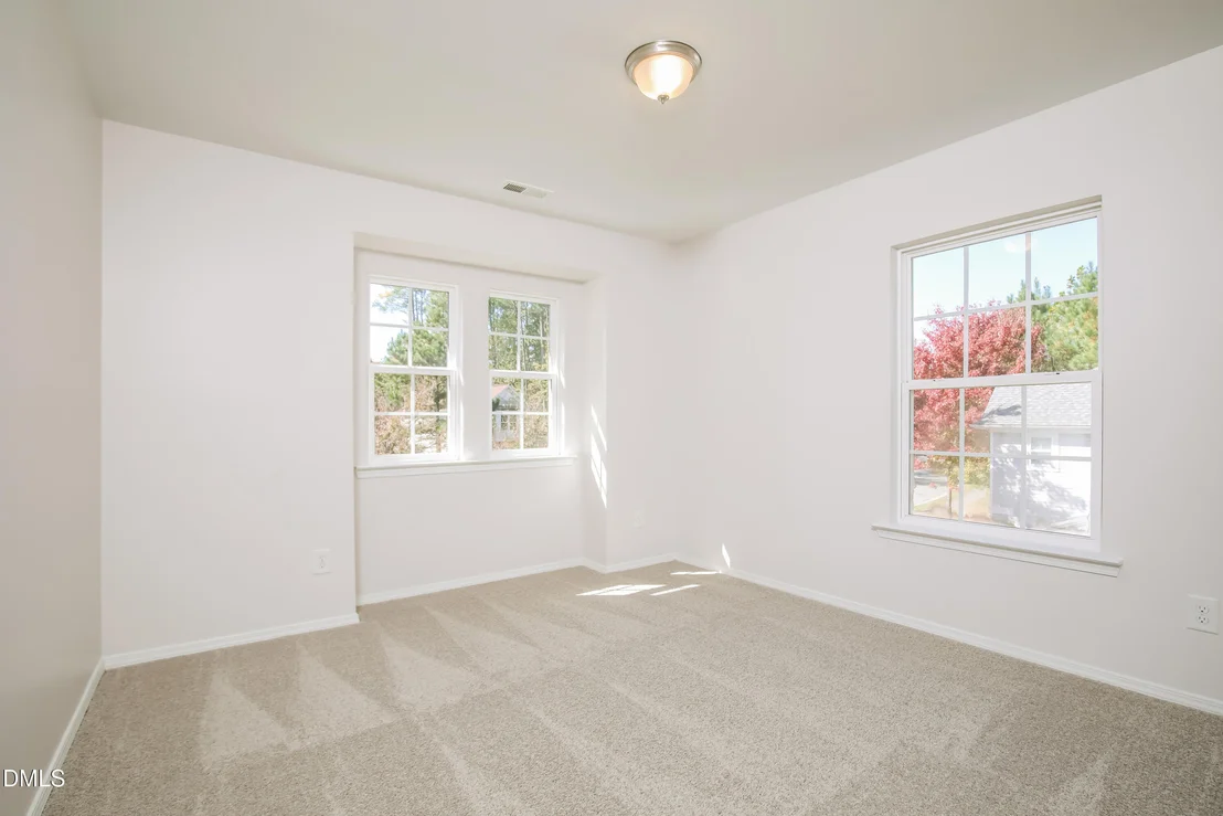 Photo of 613 Ashburn Lane