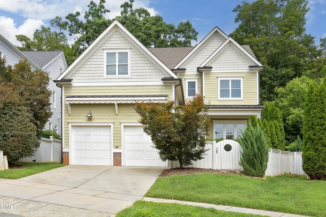 Photo of 121 Ruskin Drive