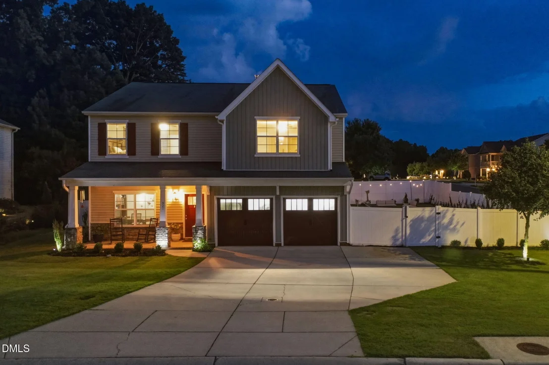 Photo of 921 Sugar Tree Drive