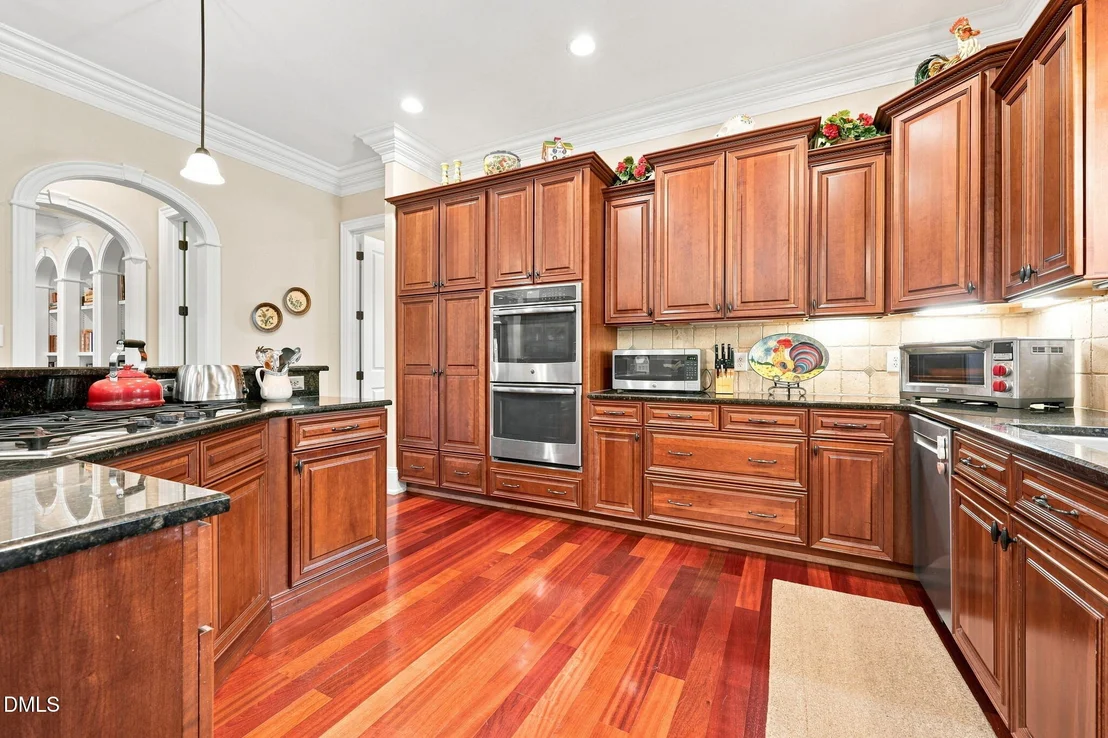 Photo of 6102 Treyburn Point Drive