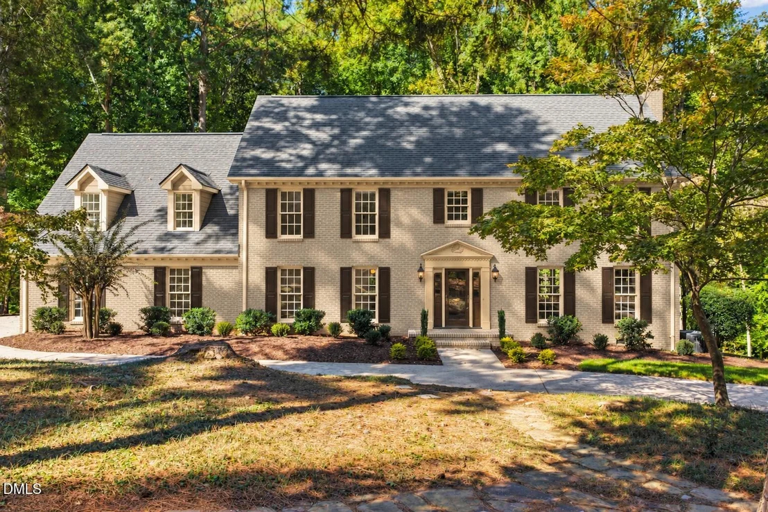 Photo of 2404 Beechview Court