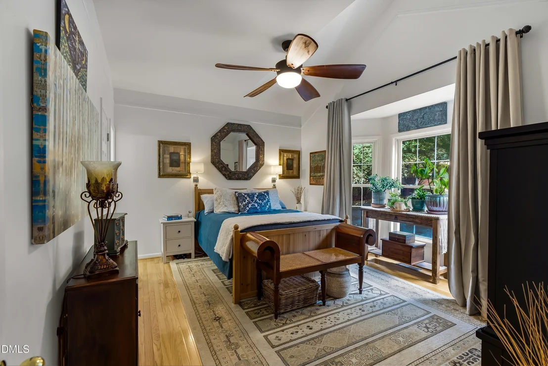 Photo of 1214 Halcyon Place