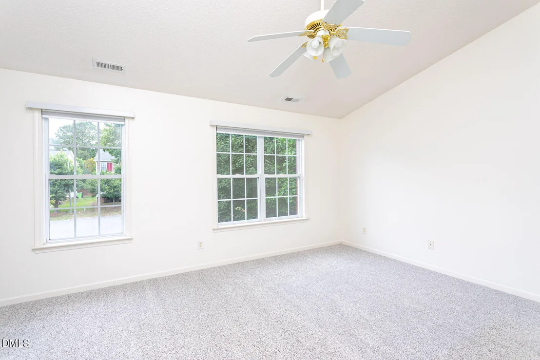 Photo of 208 Troyer Place