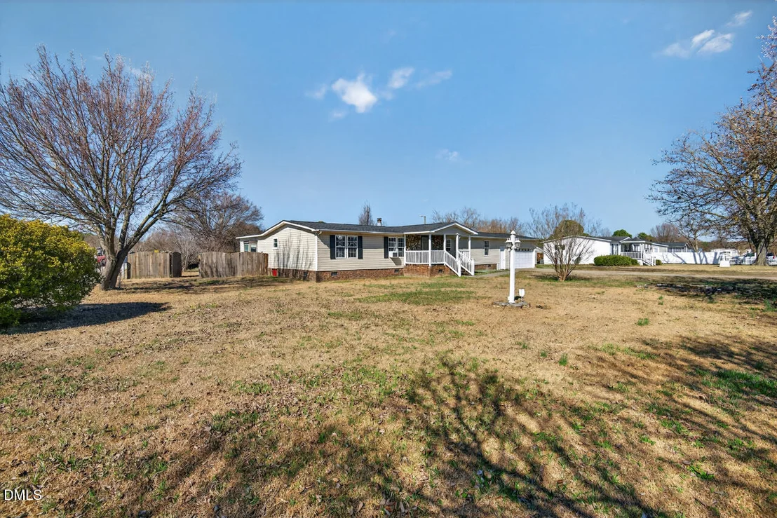 Photo of 1622 Lancaster Road