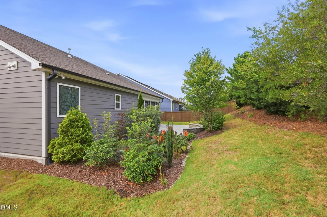 Photo of 1106 Pondfield Way