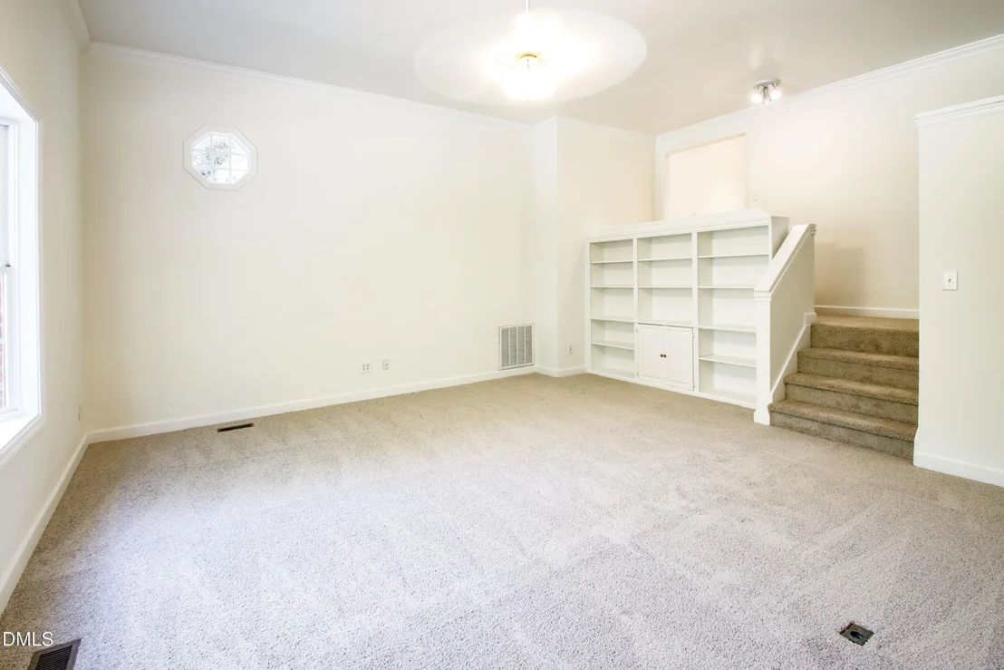 Photo of 2423 Old Oxford Road