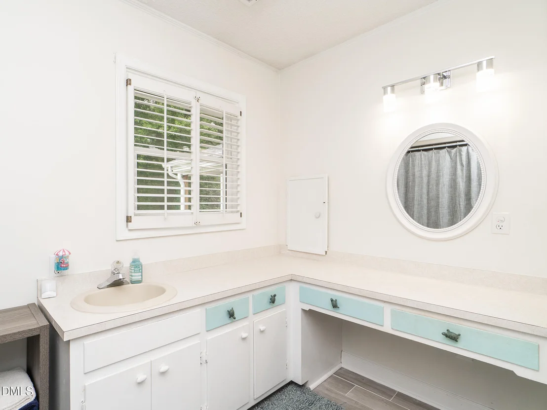 Photo of 1805 Travis Lane