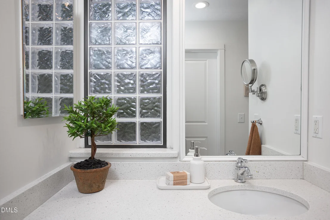 Photo of 414 Waterside Drive