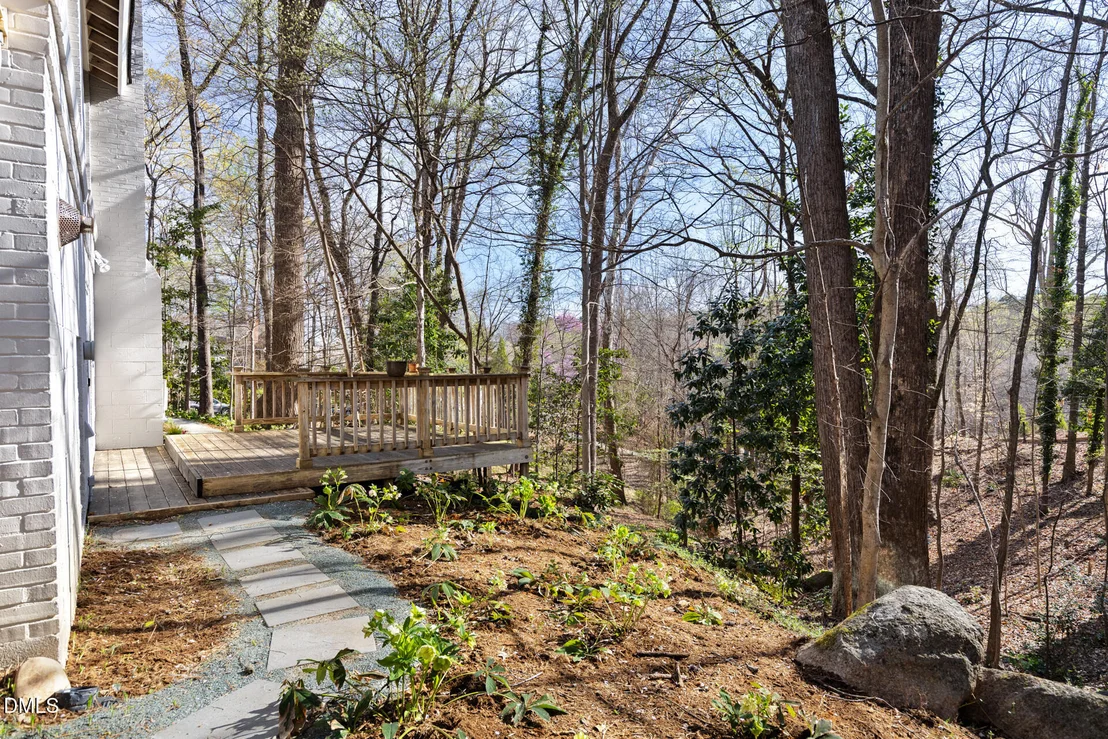 Photo of 353 Tenney Circle