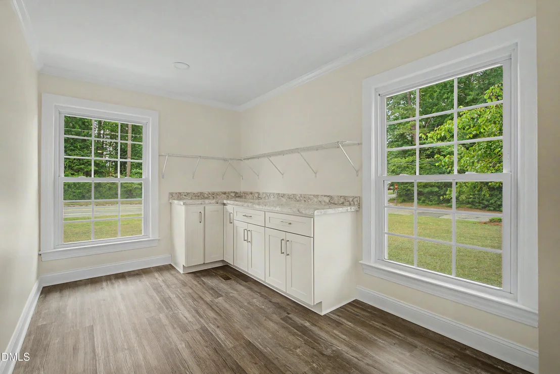 Photo of 2900 Carey Road