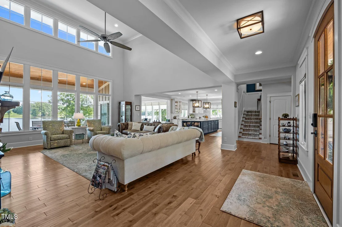 Photo of 976 Estate Road