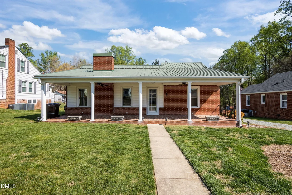 Photo of 320 Barnette Avenue