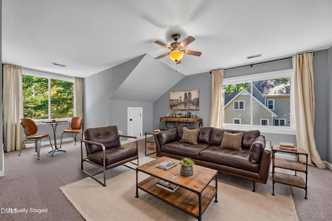 Photo of 2109 Carriage Way