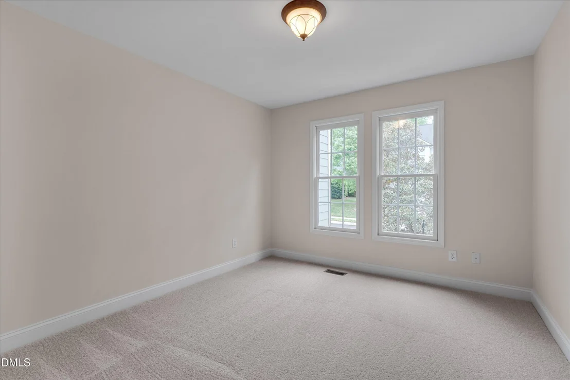 Photo of 105 Strangford Lane
