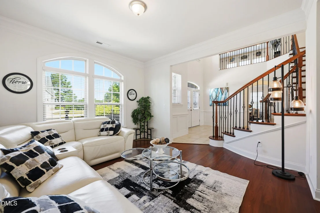 Photo of 535 Long View Drive