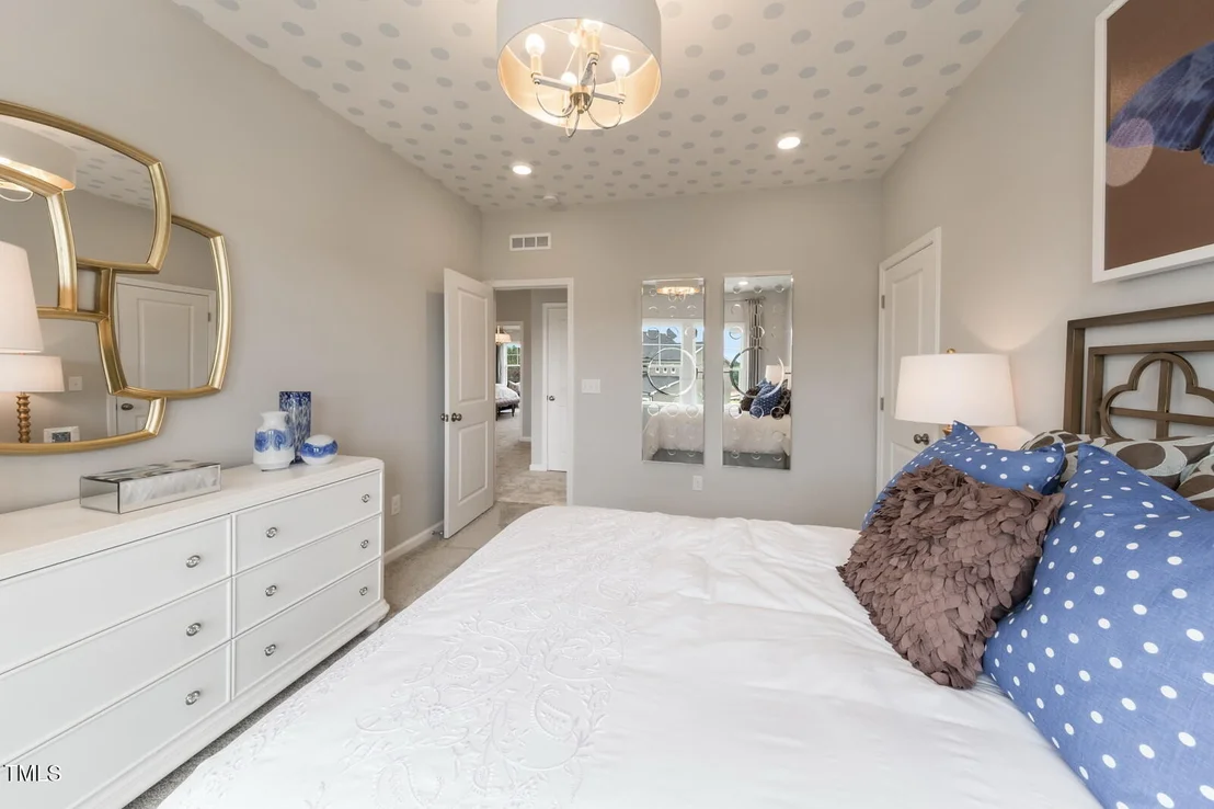 Photo of 35 Stoddard Lane