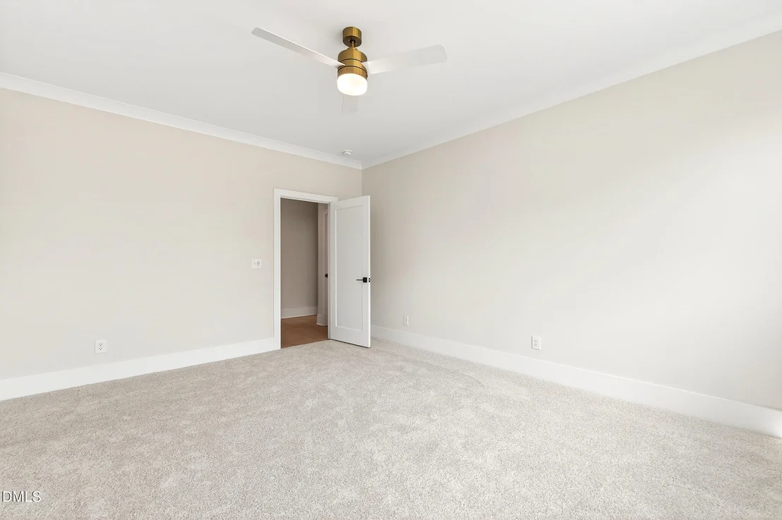 Photo of 688 Lynch Road