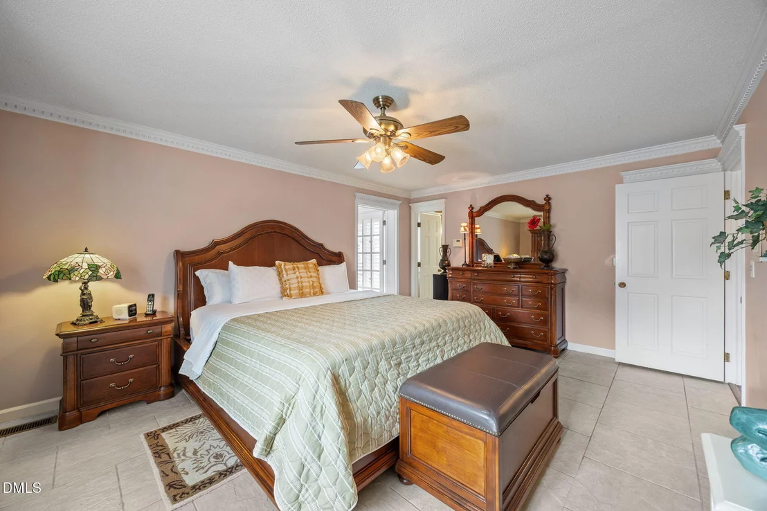Photo of 801 Lakeside Drive