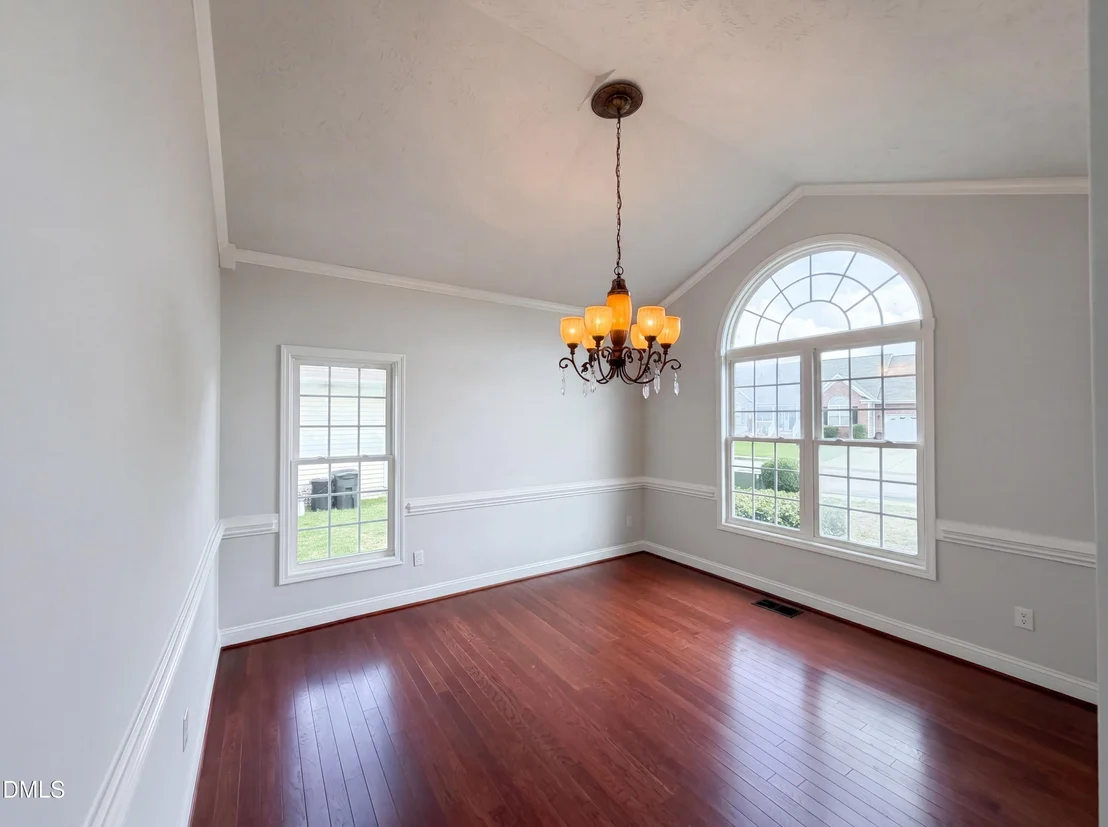 Photo of 824 Camwheel Drive