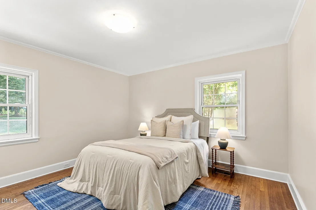 Photo of 2720 University Drive