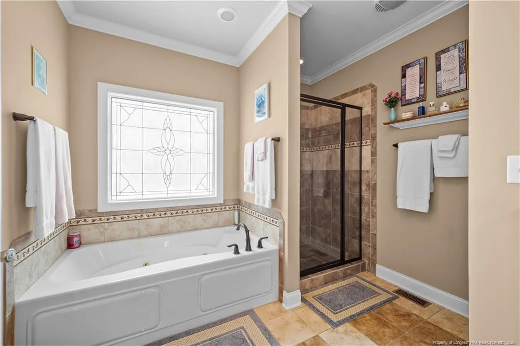 Photo of 605 Oakridge Drive