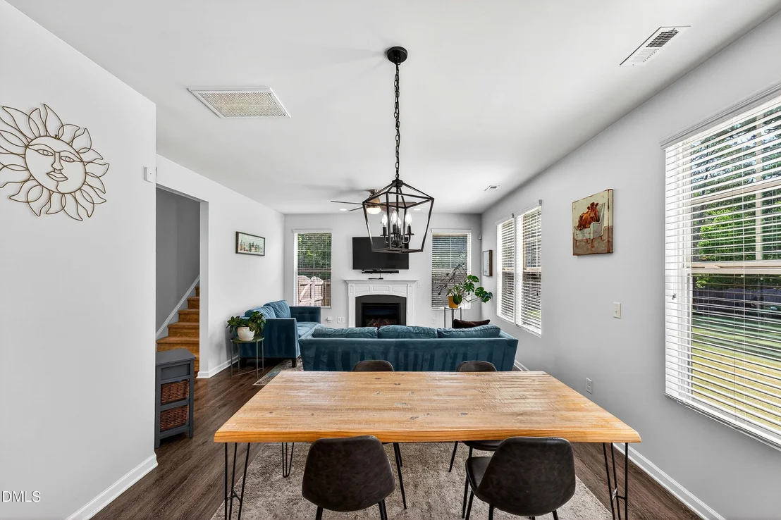 Photo of 410 Chestnut Oak Place