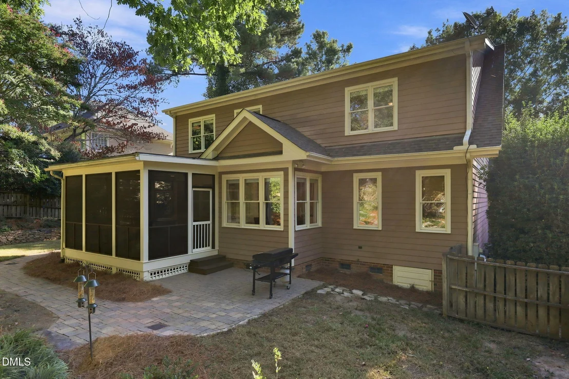 Photo of 10101 Hallberg Lane
