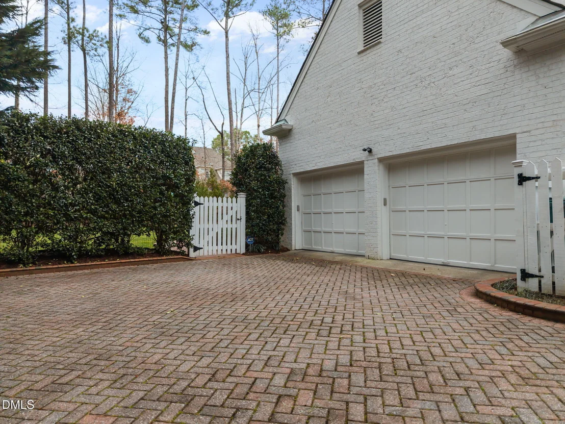 Photo of 3712 Darwin Road
