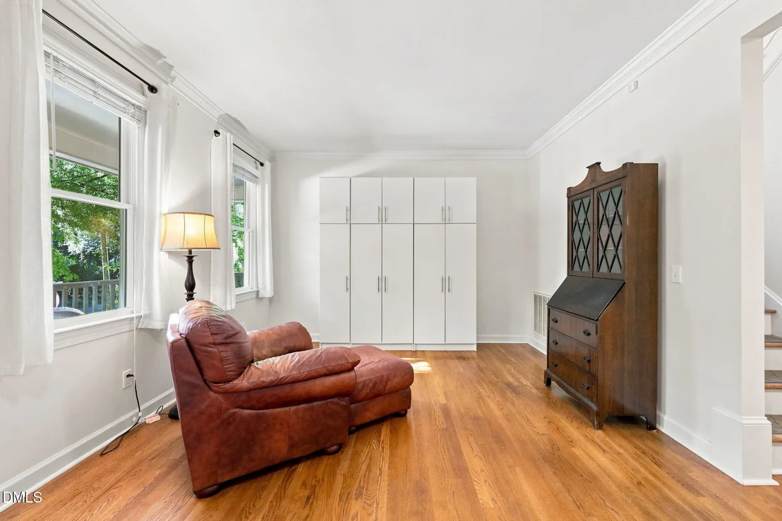 Photo of 10101 Hallberg Lane
