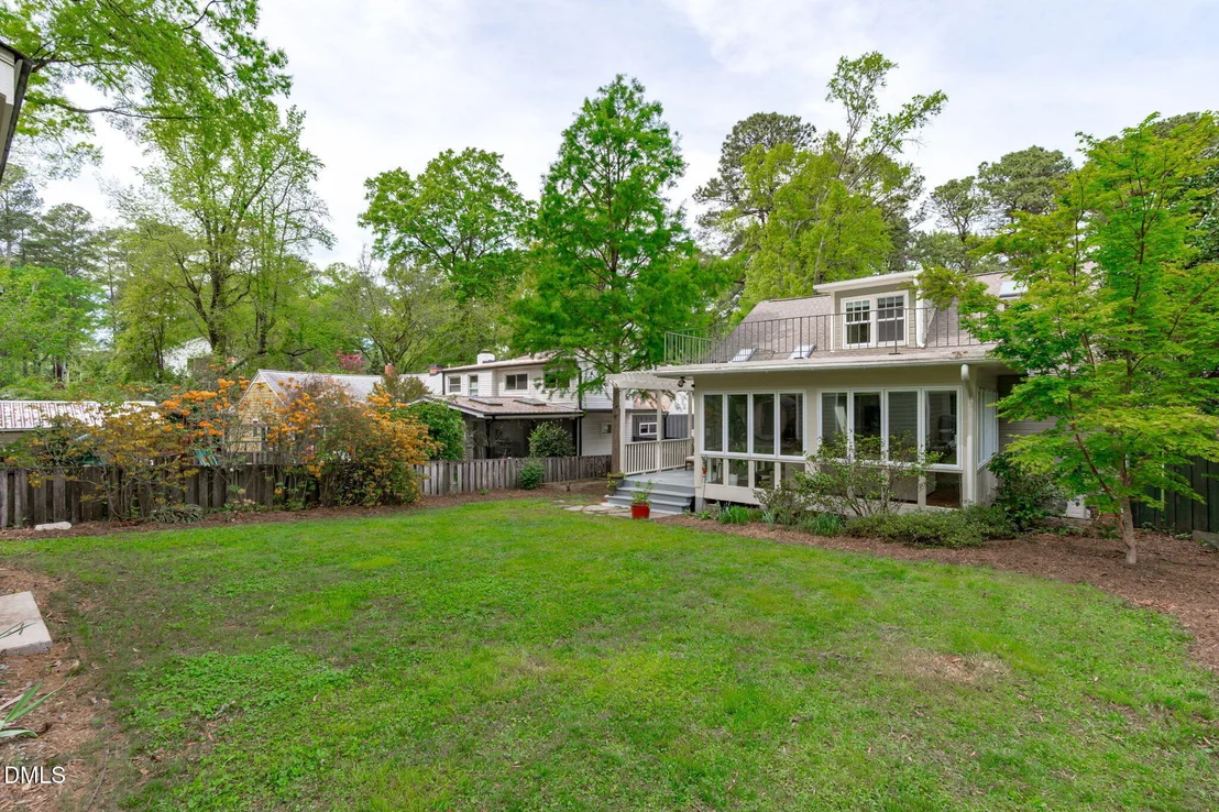 Photo of 2111 Pershing Street