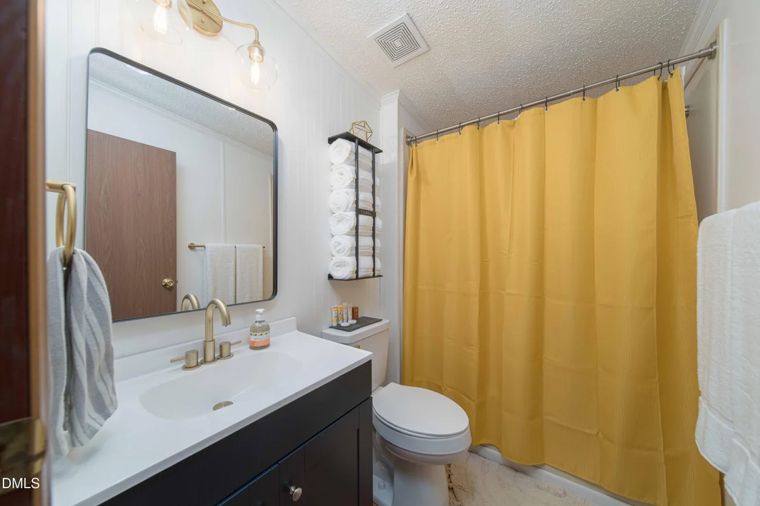 Photo of 748 Hunters Circle