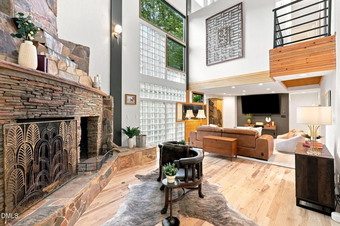 Photo of 2925 Debra Drive