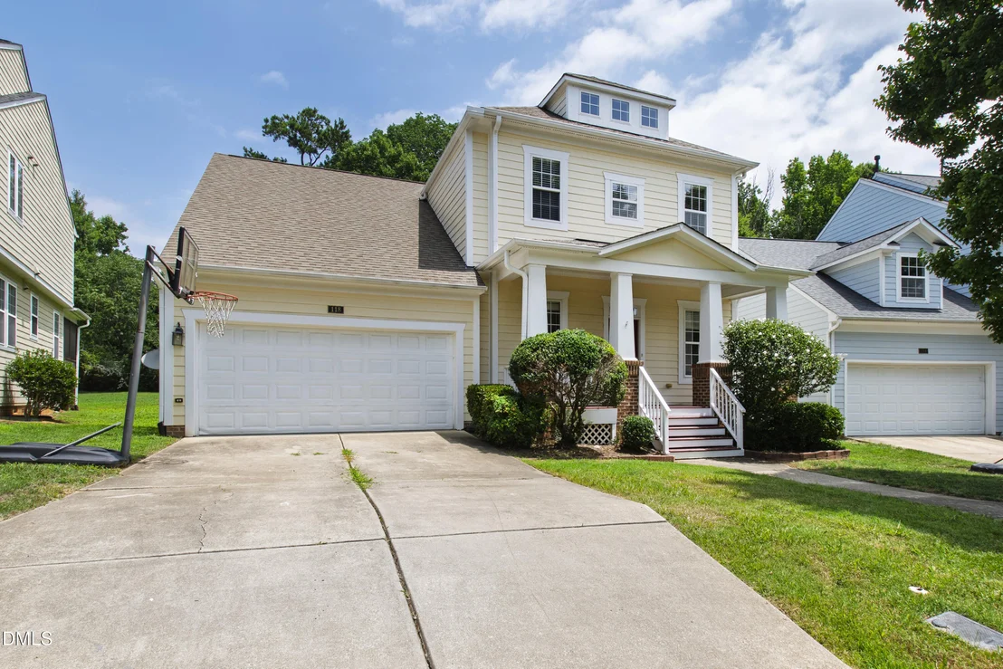 Photo of 118 N Fields Circle