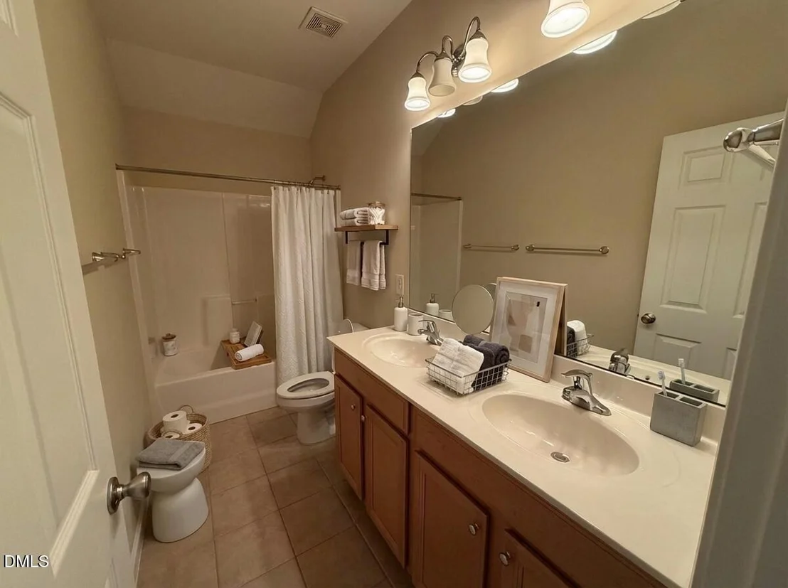 Photo of 100 Pathwood Lane