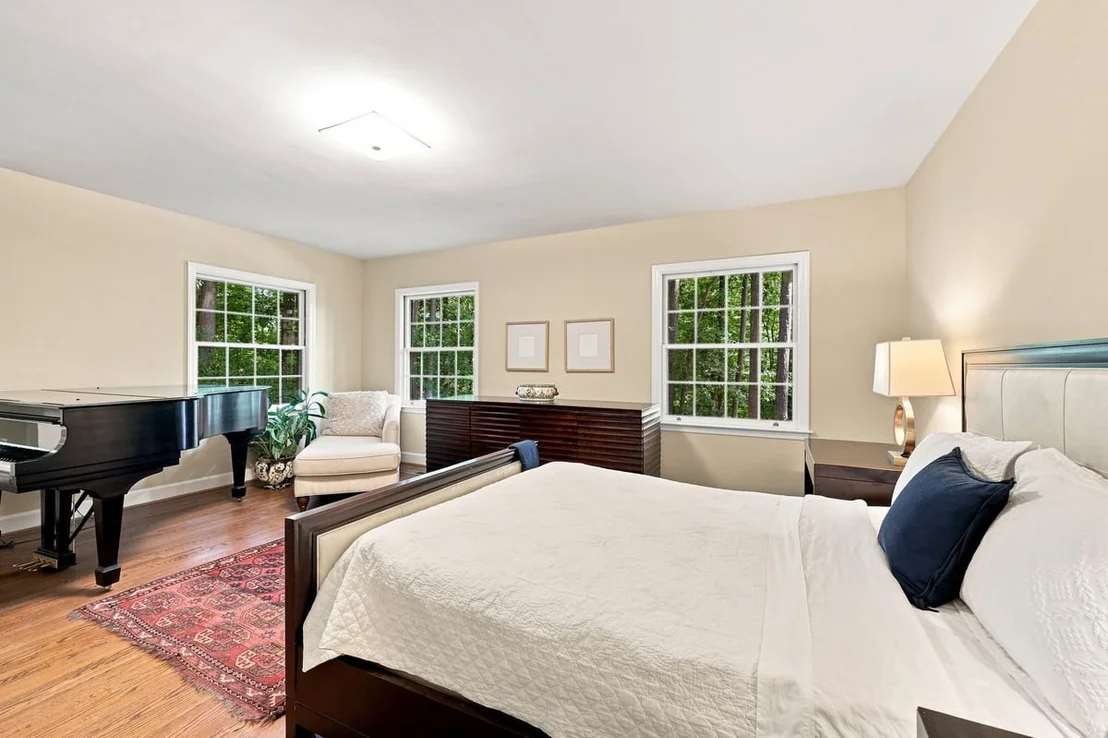 Photo of 3605 Rugby Road