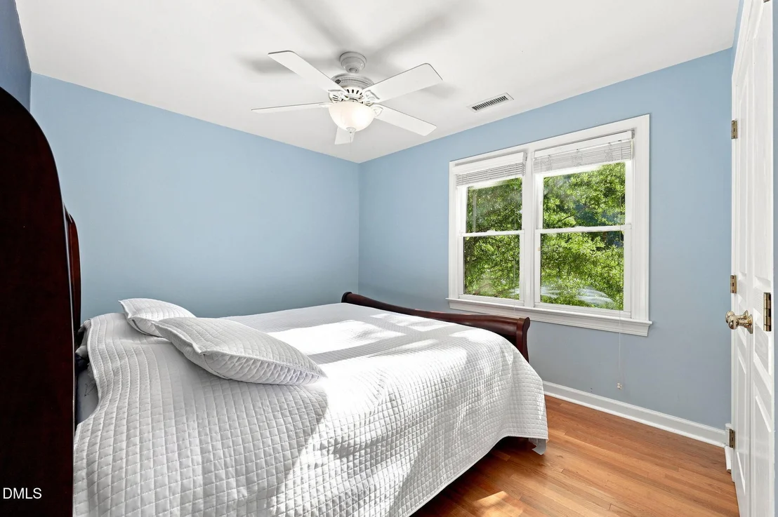 Photo of 10101 Hallberg Lane