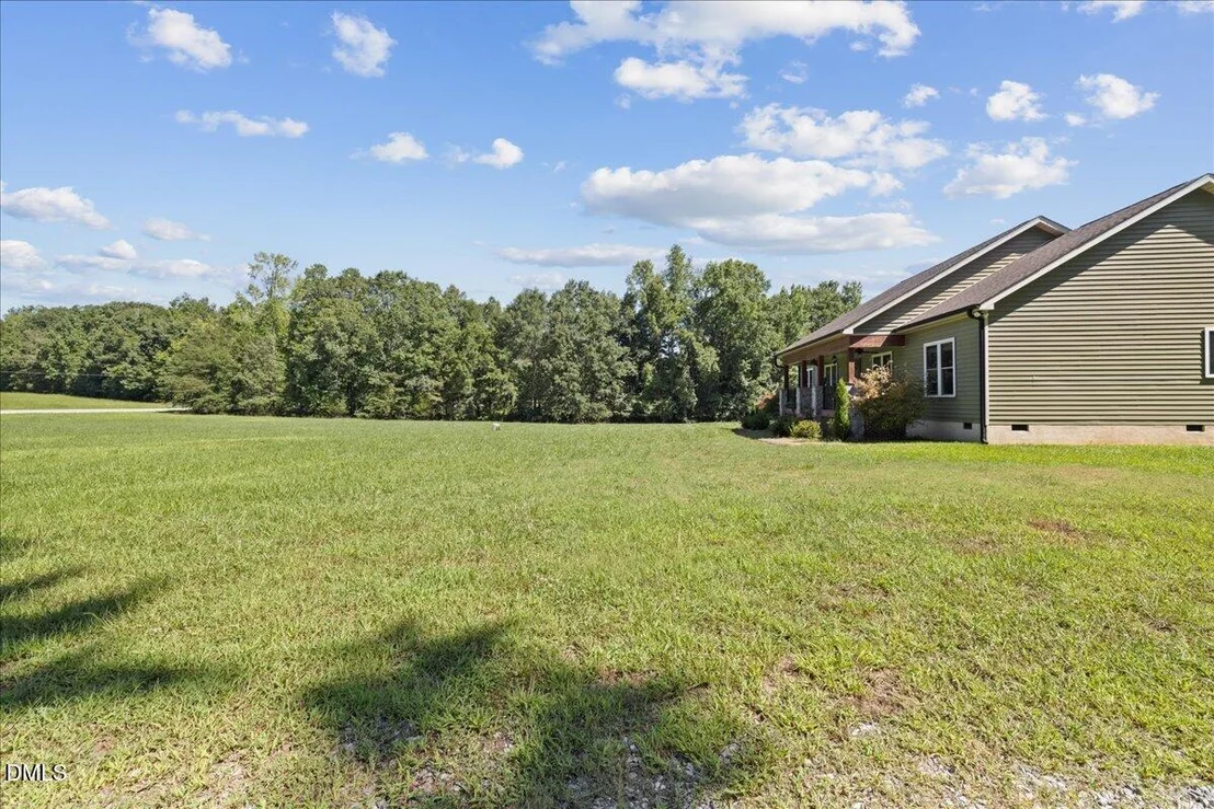 Photo of 11208 Range Road