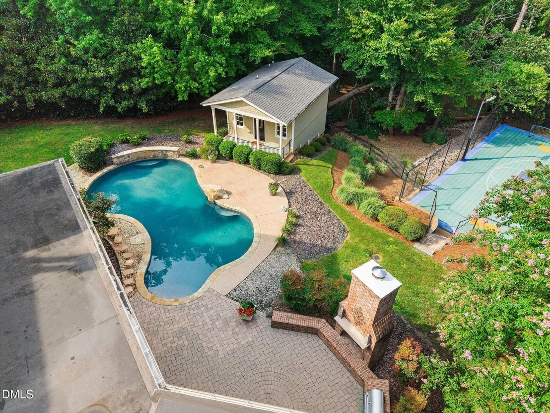 Photo of 1024 Stradshire Drive