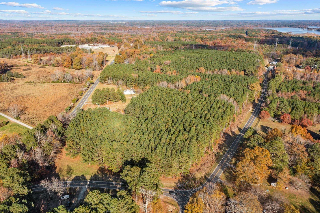 Photo of 3216 Hamlin Road