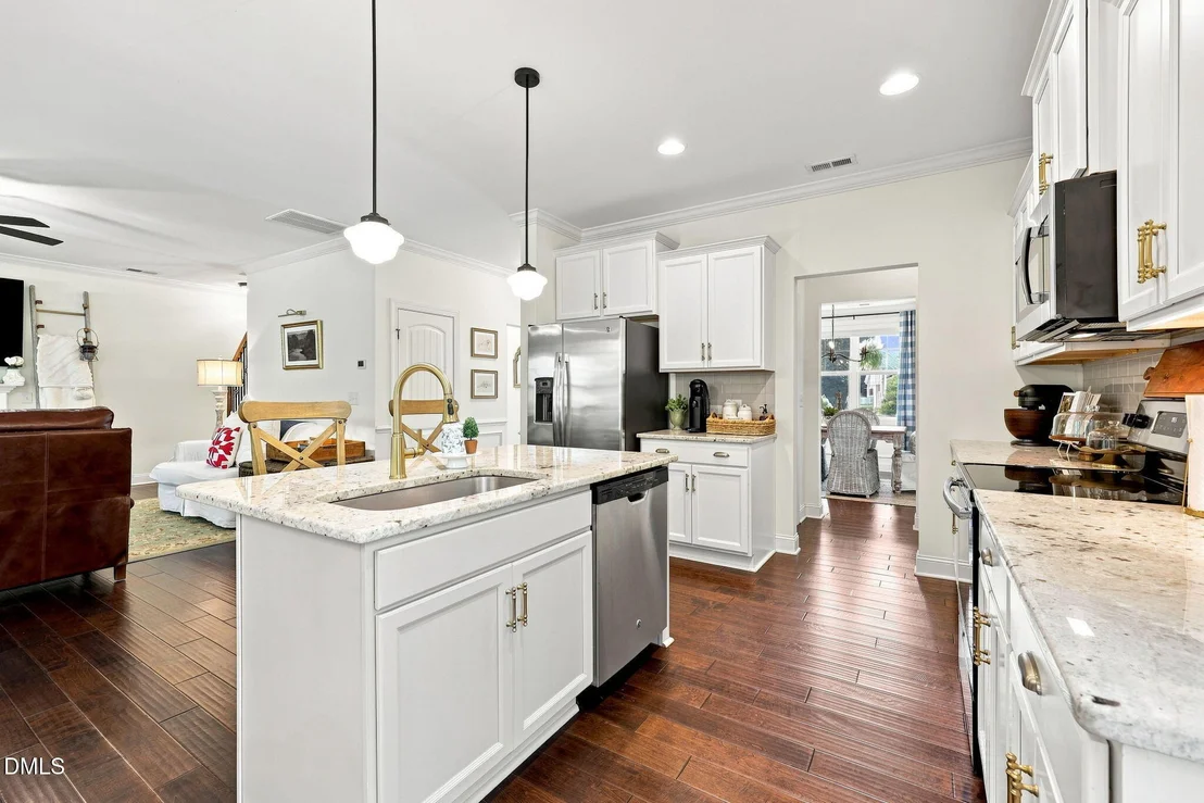 Photo of 8013 N Pine Shadows Drive