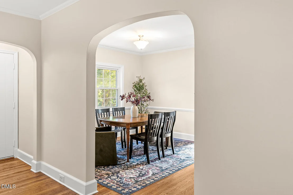 Photo of 2720 University Drive
